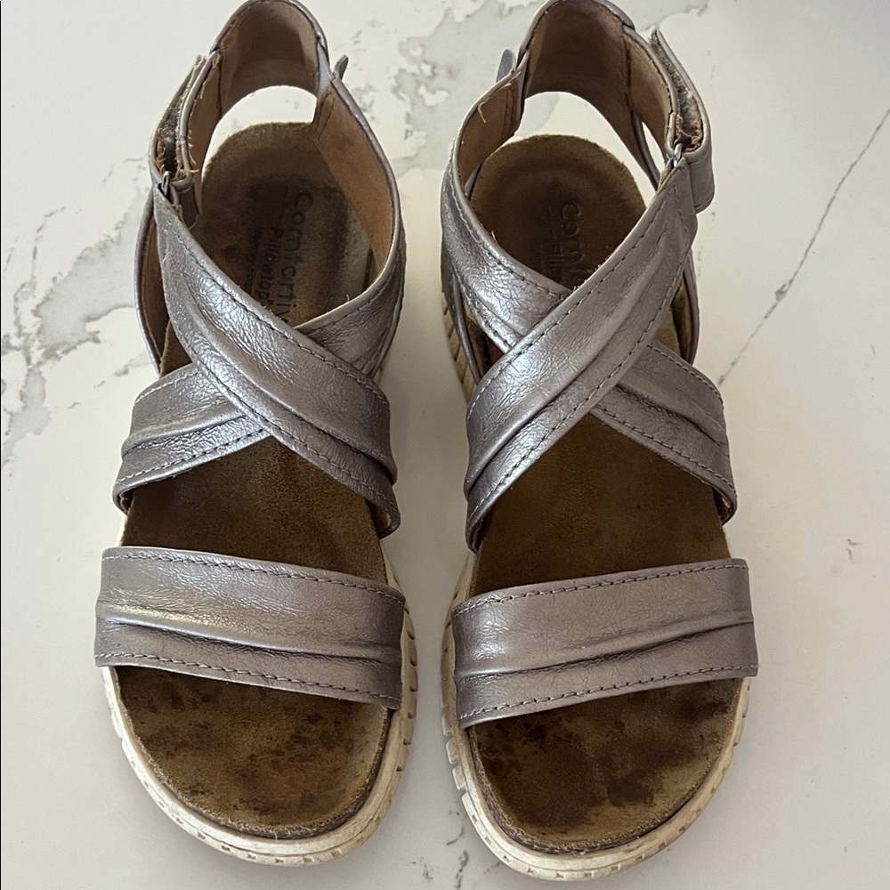 Comfortiva Women's Sandals - Metallic Silver